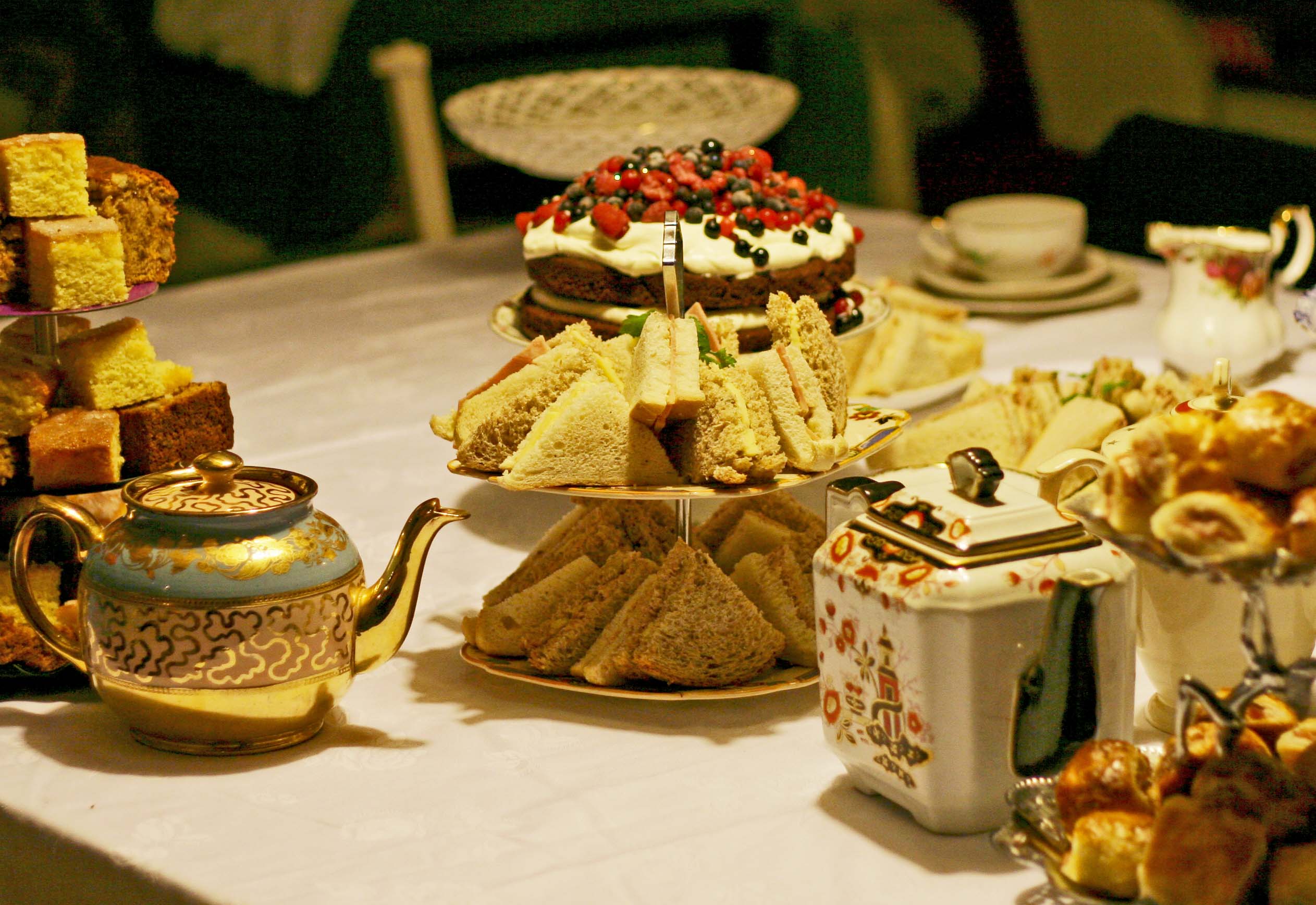 tea party cakes and tea pots